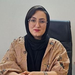 زهرا منصوری